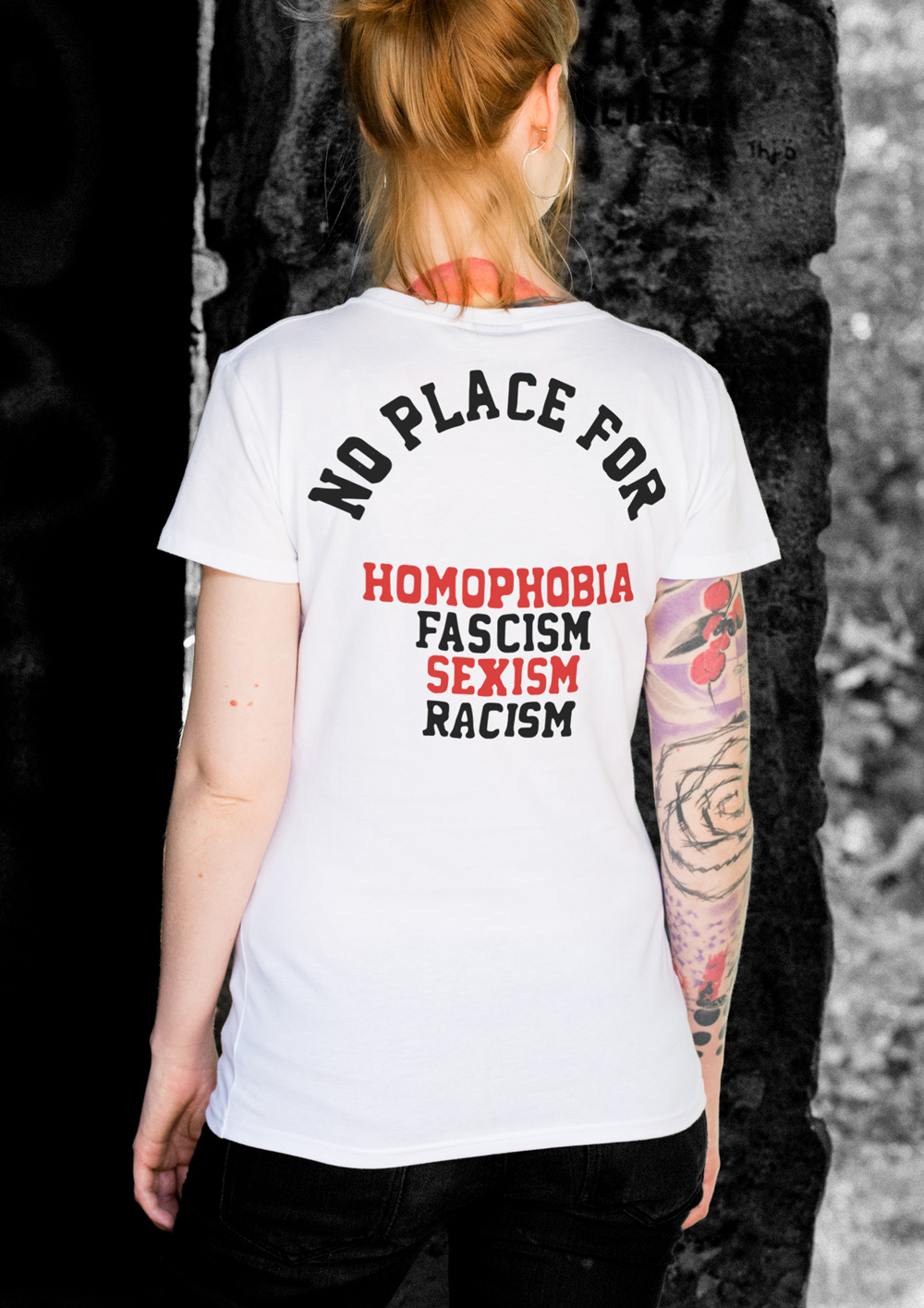 Frauen T-Shirt No Place For - Weiß