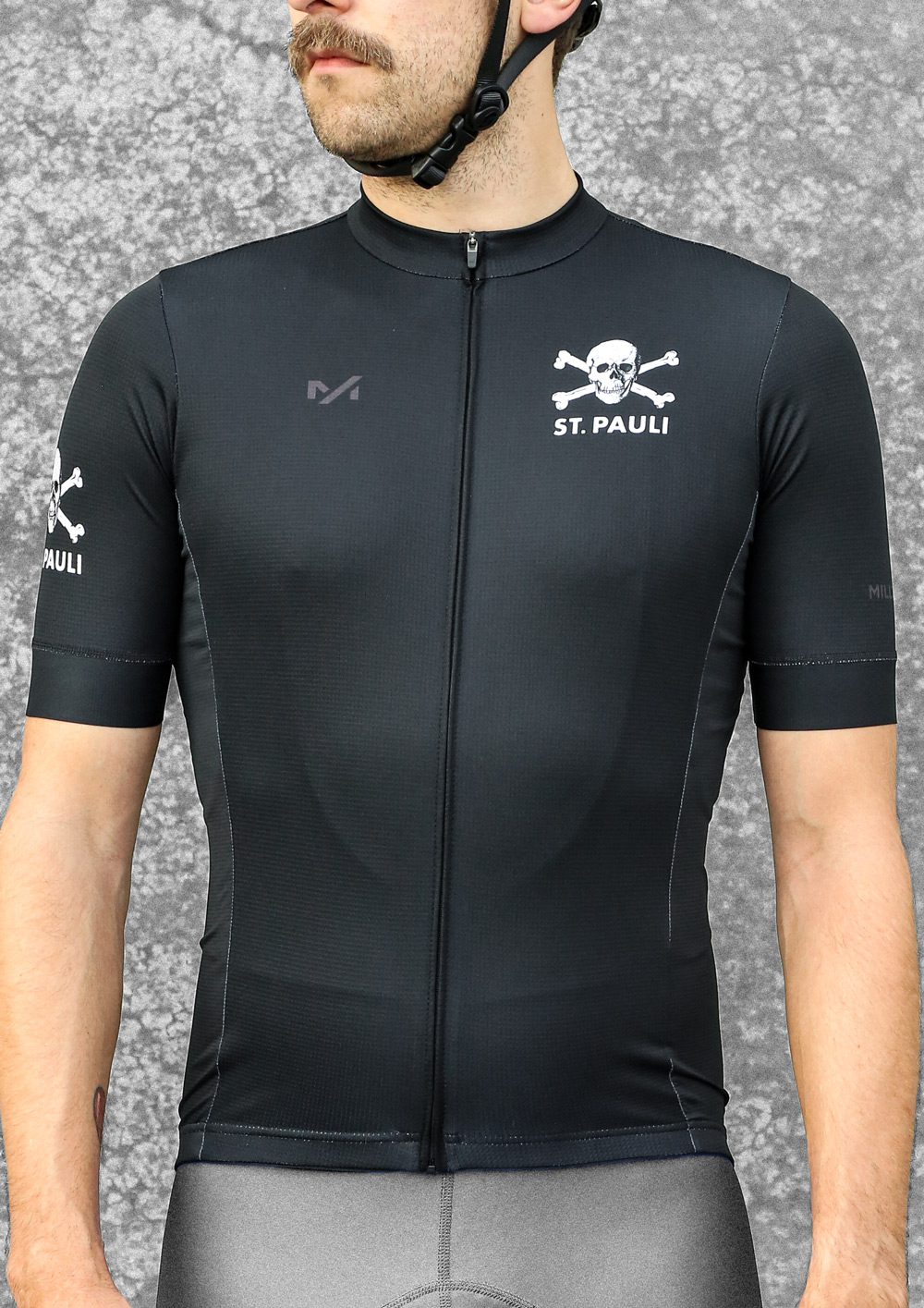 Cycling jersey recycled material