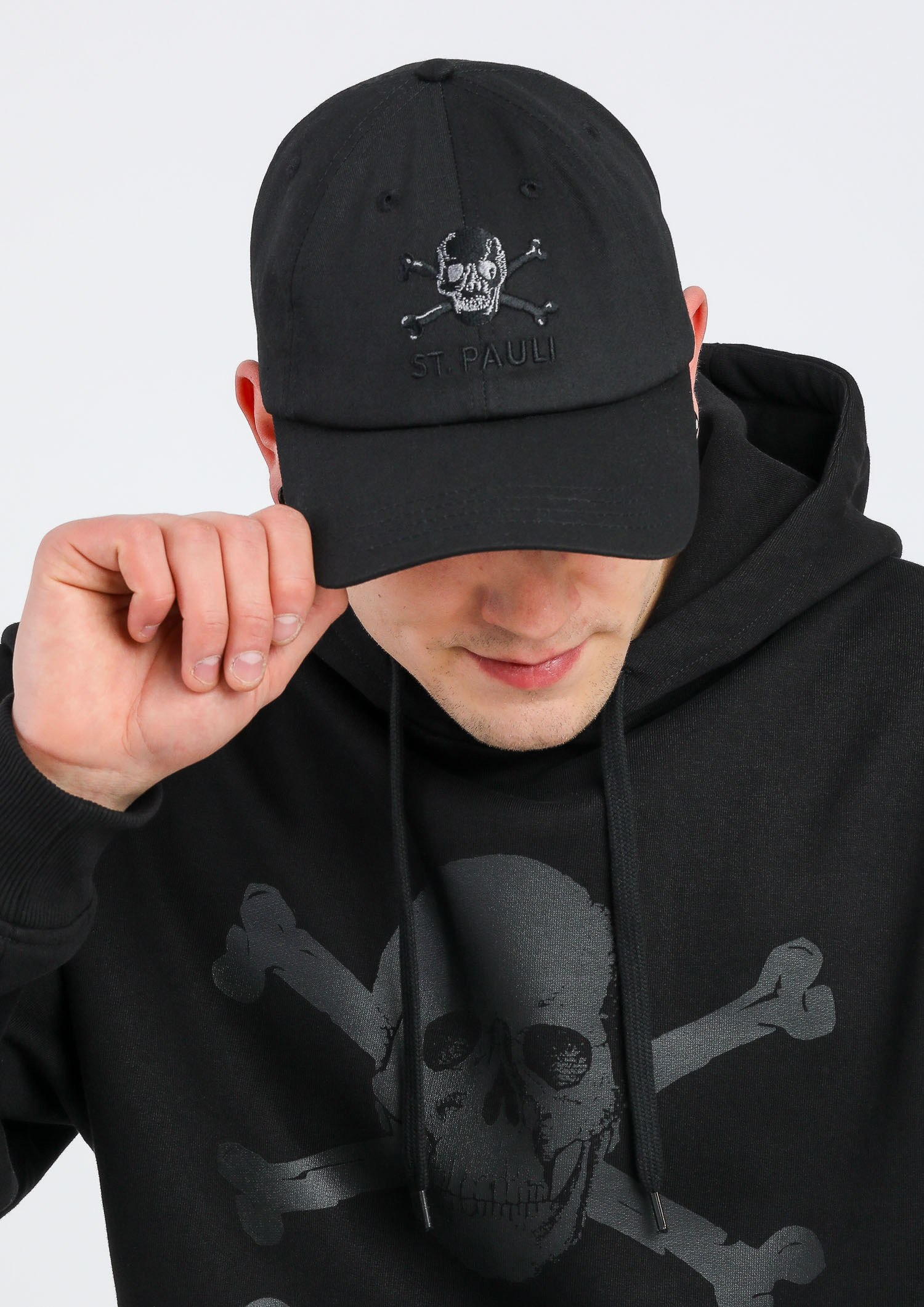 Kappe "All Black" Totenkopf