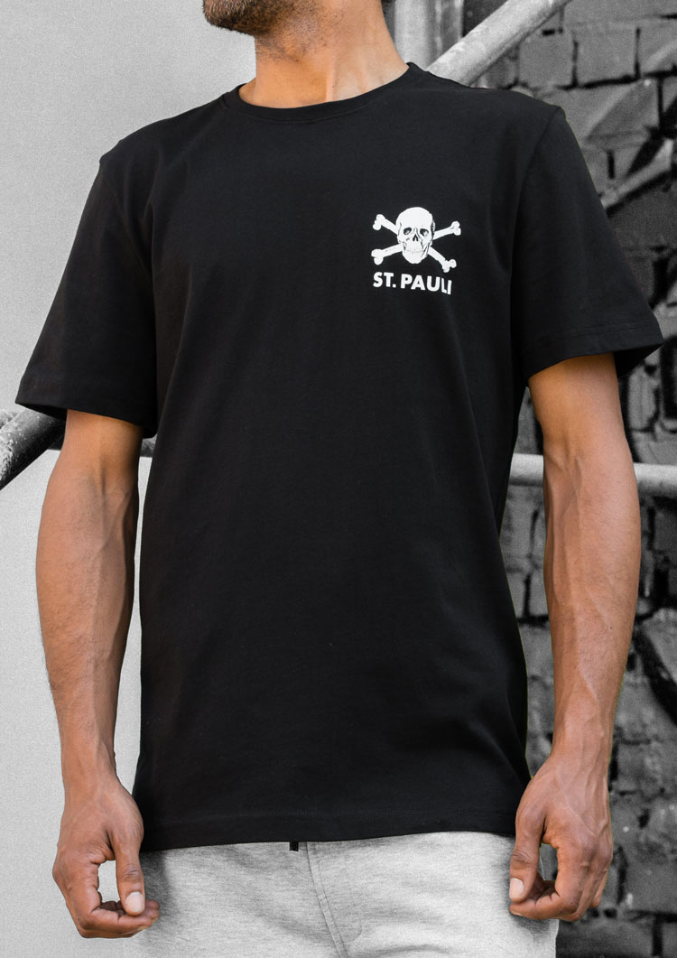 Skull and crossbones T-shirt II, black