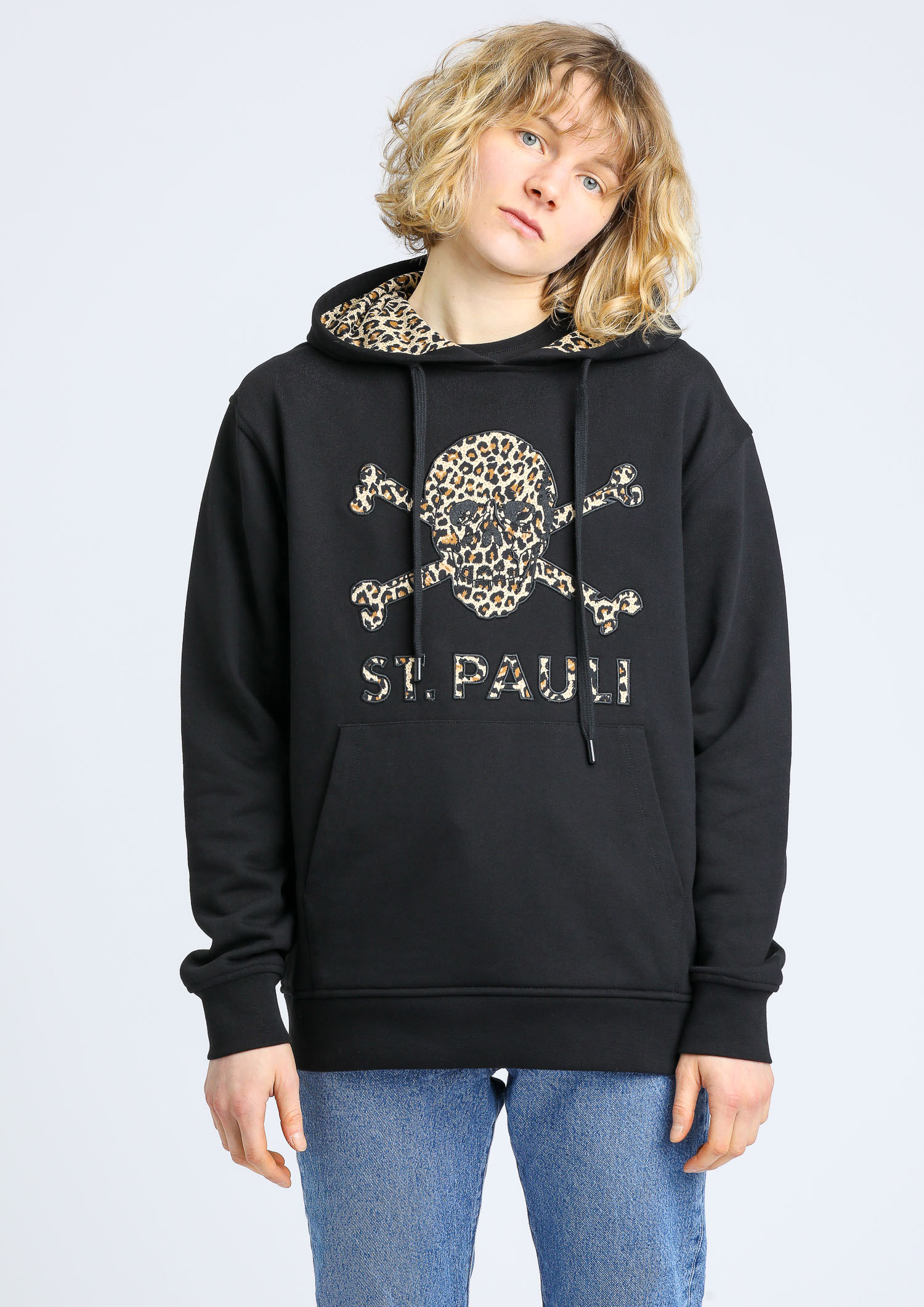 Hoodie "Leo Skull and Crossbones"