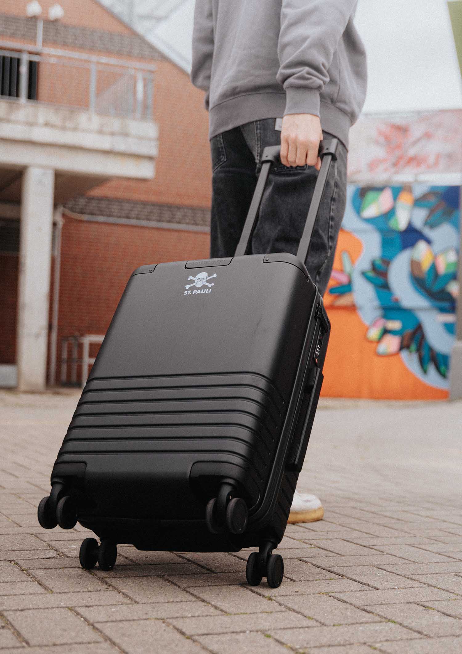 Kapten & Son x FCSP - Suitcase All Black 