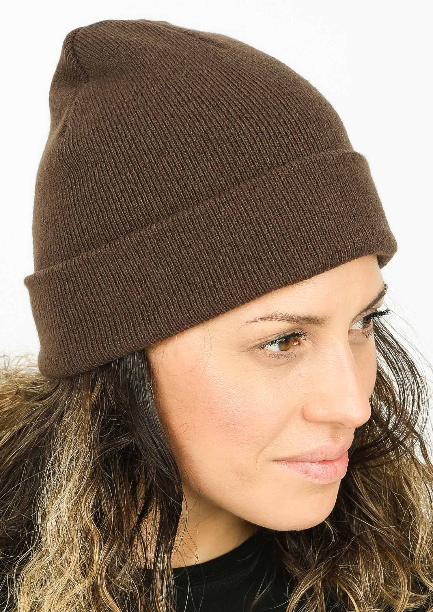 Beanie fisherman brown logo