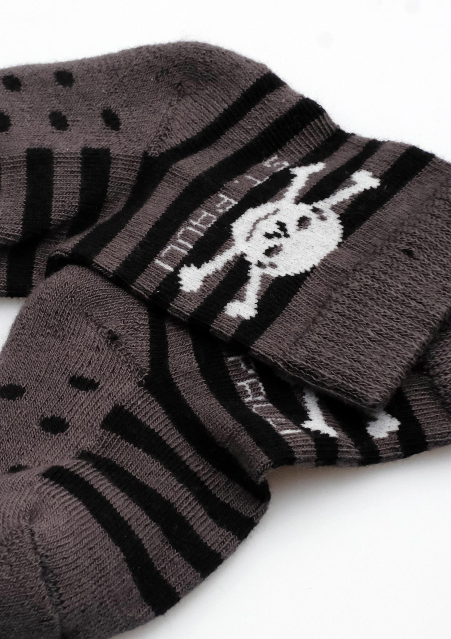 Baby socks skull and crossbones anthra stripes